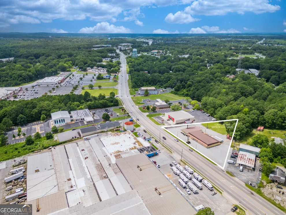Unit for sale at 4588 Atlanta Highway, Loganville, GA 30052
