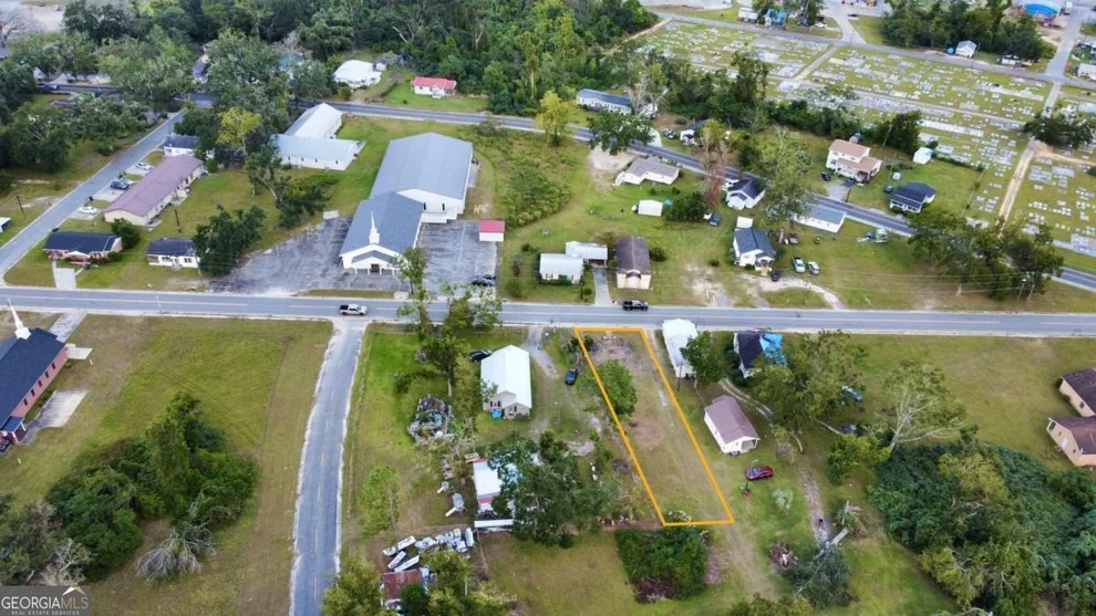 Unit for sale at 19 Martin Luther King Jr Boulevard, Hazlehurst, GA 31539