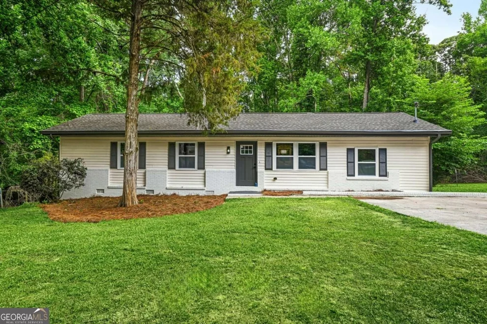 Unit for sale at 676 Hog Liver Road, Carrollton, GA 30117