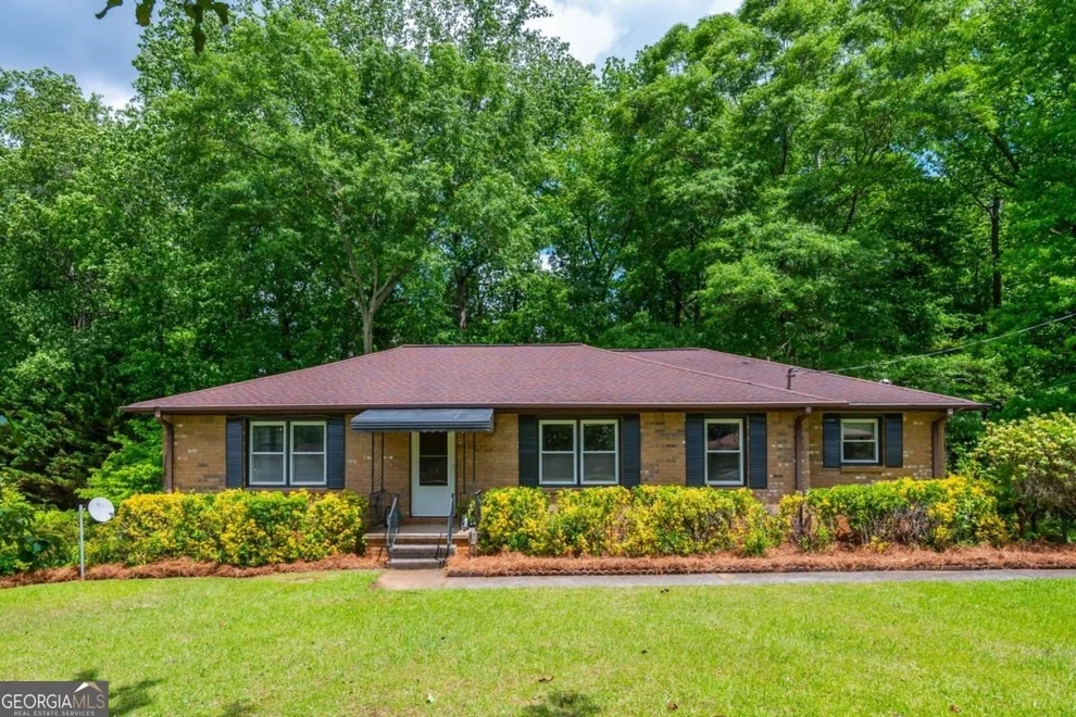 Unit for sale at 2621 Hereford Court SW, Marietta, GA 30008