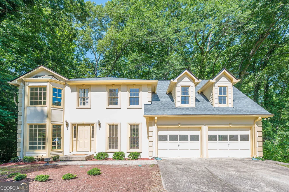 Unit for sale at 2424 Tammeron Drive SW, Marietta, GA 30064