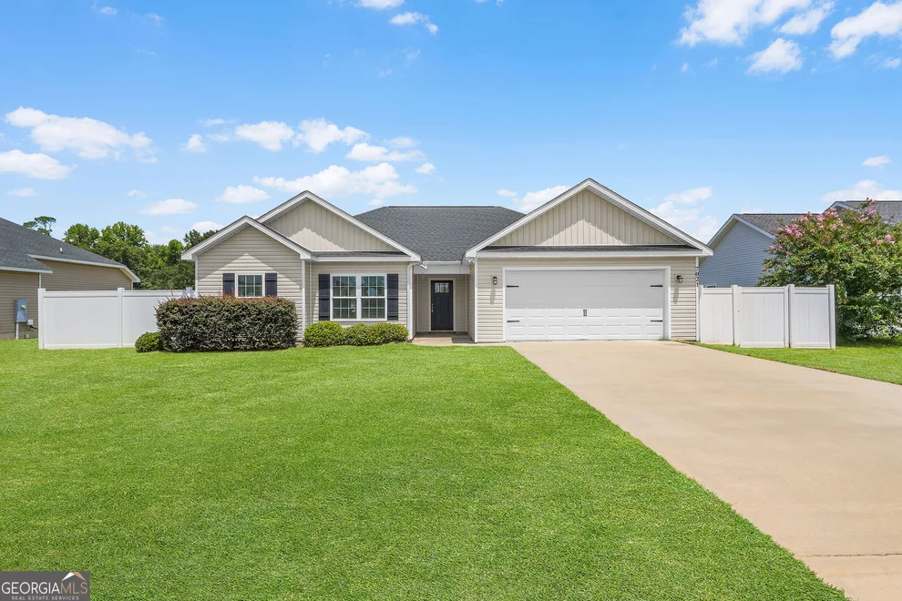 Unit for sale at 7021 White Pine Avenue, Statesboro, GA 30458
