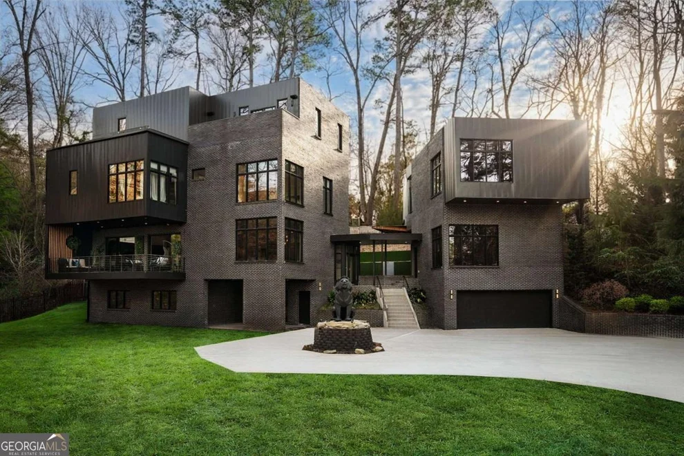 Unit for sale at 345 Pinecrest Road NE, Atlanta, GA 30342
