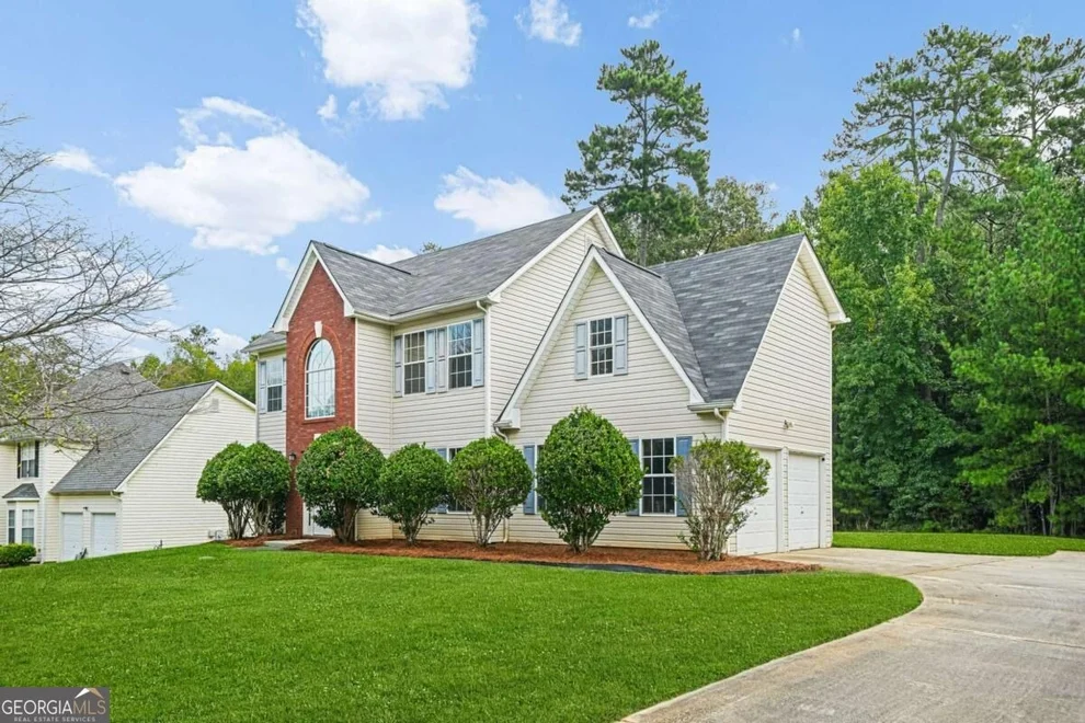 Unit for sale at 9426 Carnes Crossing Circle, Jonesboro, GA 30236