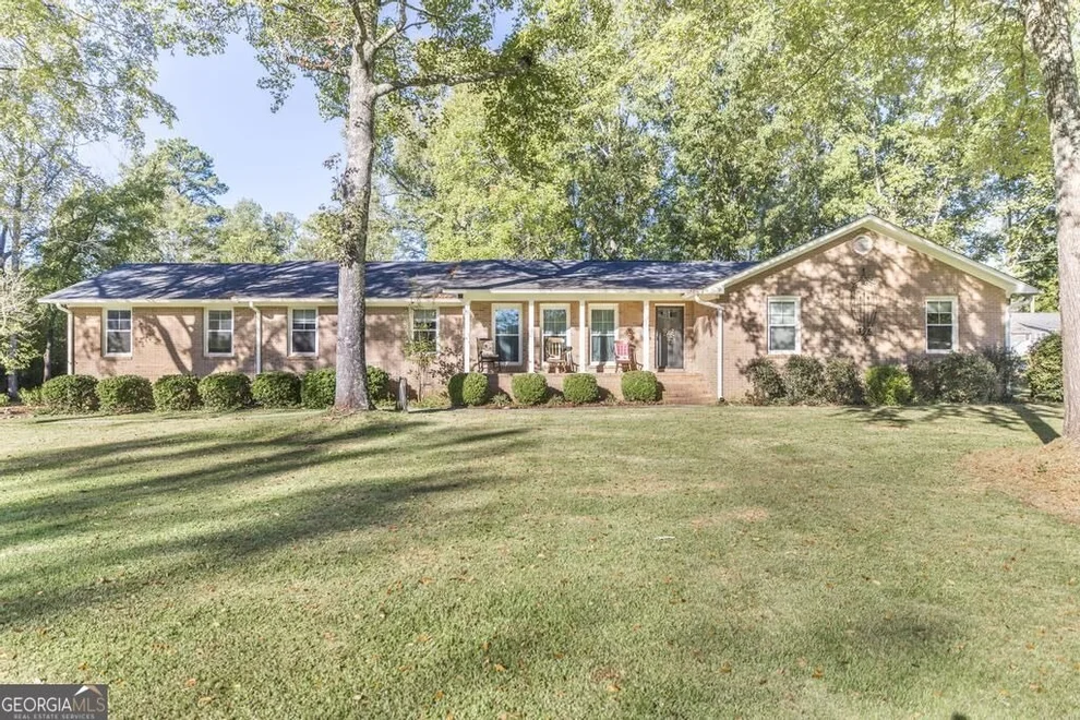 Unit for sale at 396 Luton Pl, Macon, GA 31210