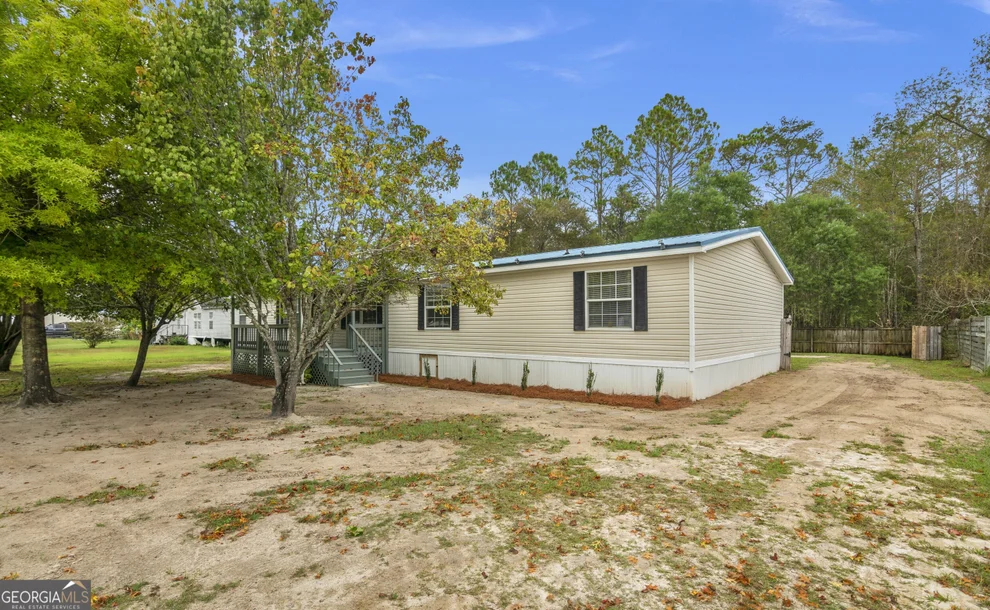 Unit for sale at 112 Cheryl Court NE, Ludowici, GA 31316