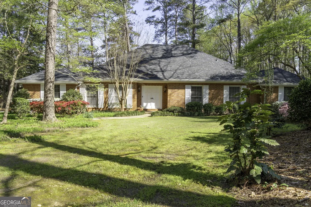 Unit for sale at 2506 Emerald Drive, Jonesboro, GA 30236