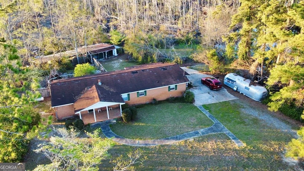 Unit for sale at 311 Altamaha Road, Hazlehurst, GA 31539