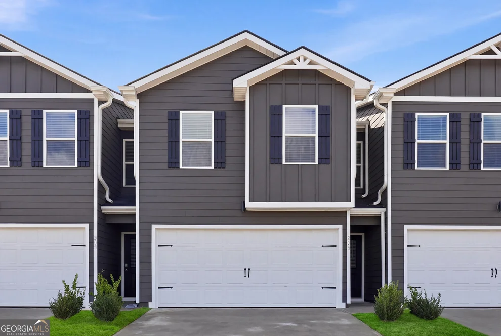 Unit for sale at 206 Norchester Avenue, Hogansville, GA 30230