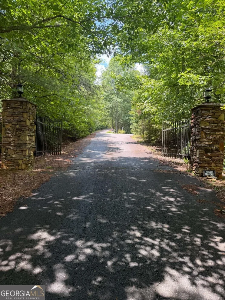 Unit for sale at 13 Pinnacle Court, Blairsville, GA 30512