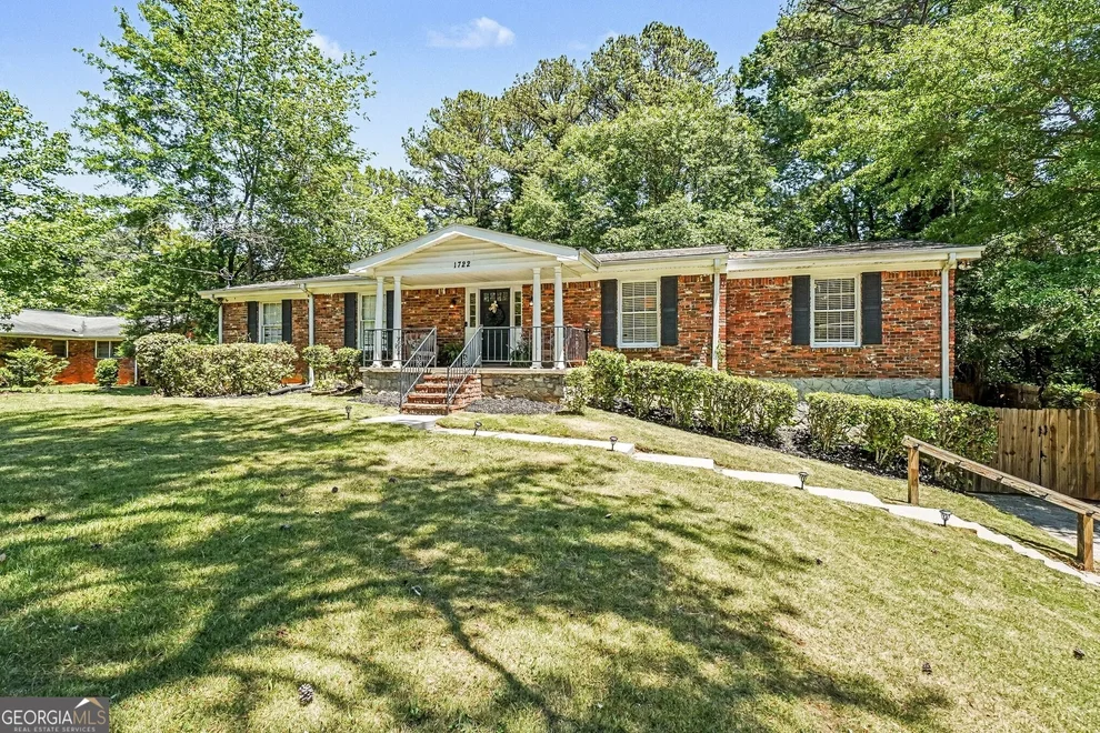 Unit for sale at 1722 Timothy Drive SW, Atlanta, GA 30311