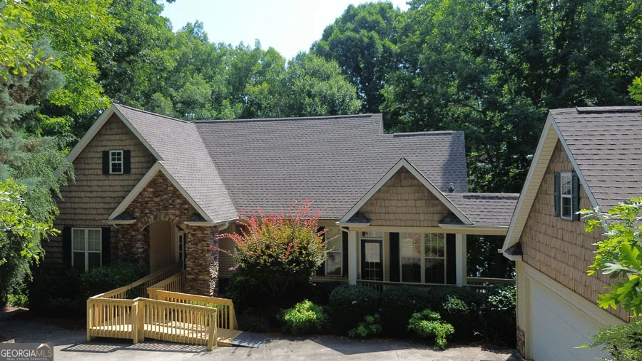 Unit for sale at 436 Panorama Drive, Lavonia, GA 30553