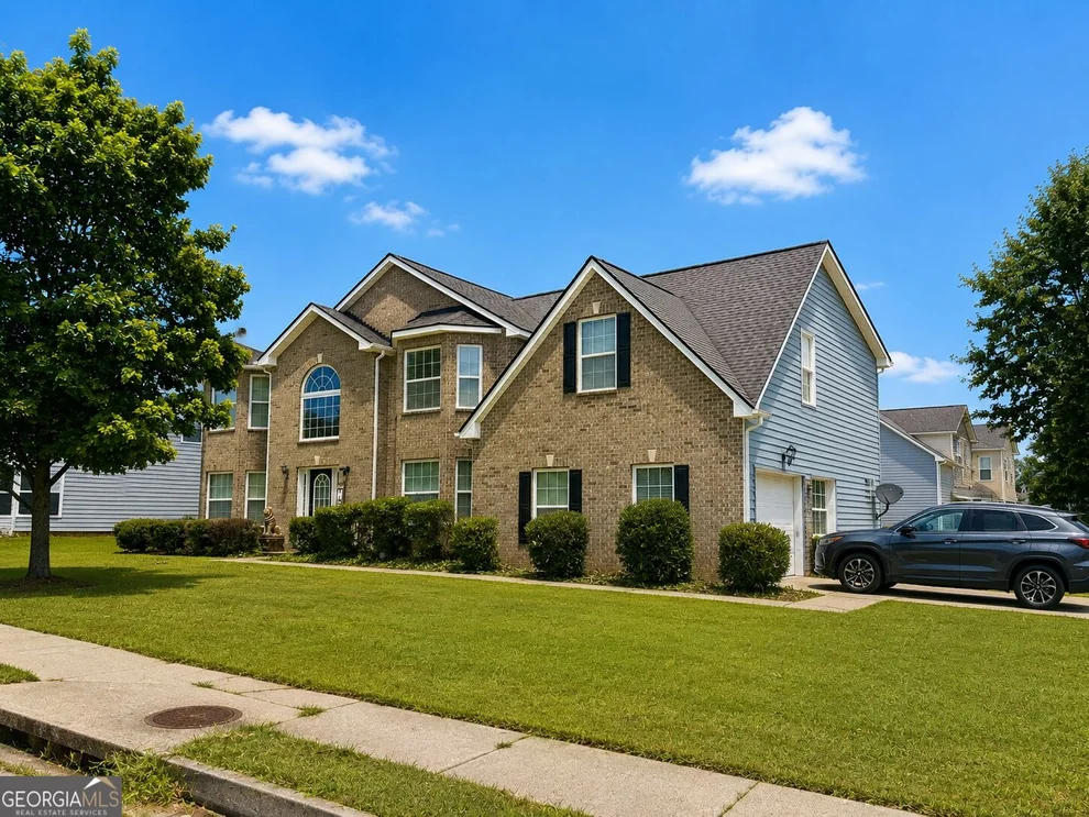 Unit for sale at 1933 Wilson Manor Circle, Lawrenceville, GA 30045