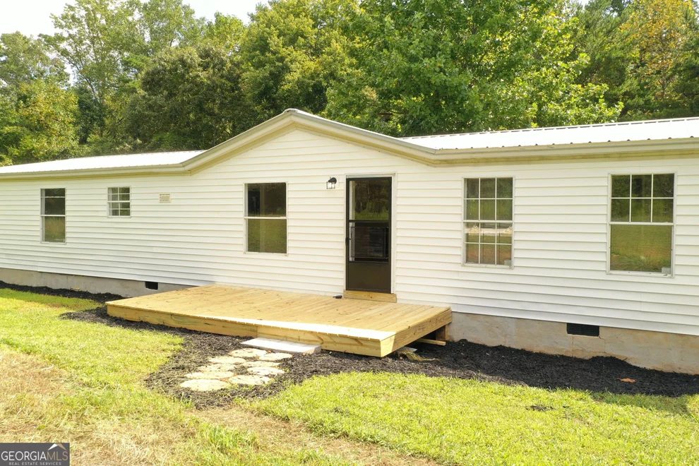 Unit for sale at 2050 Buckhorn Road, Clarkesville, GA 30523