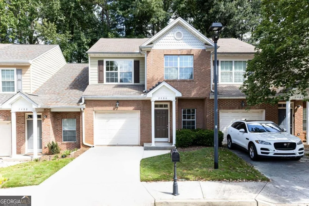 Unit for sale at 2486 Laurel Circle NW, Atlanta, GA 30311