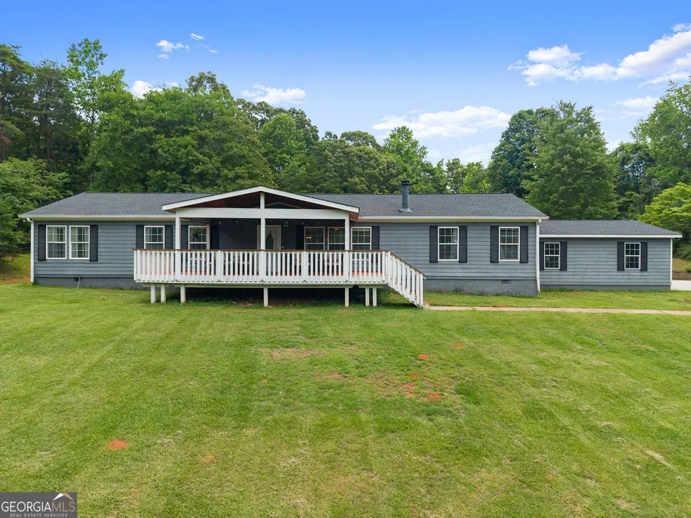 Unit for sale at 82 Bobbys Drive, Cleveland, GA 30528
