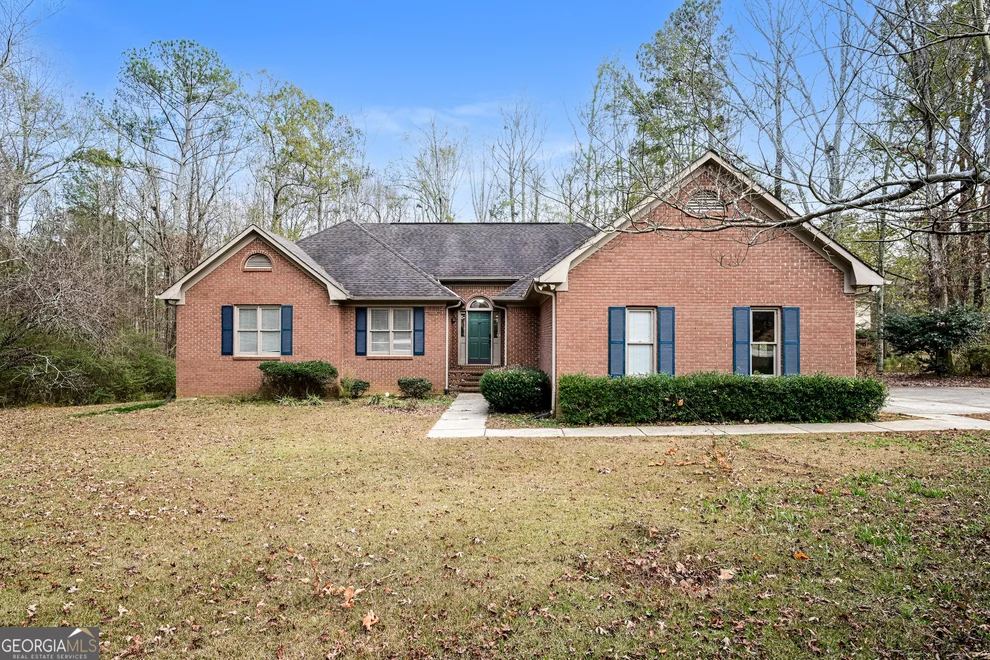 Unit for sale at 100 Red Maple Drive, Hampton, GA 30228