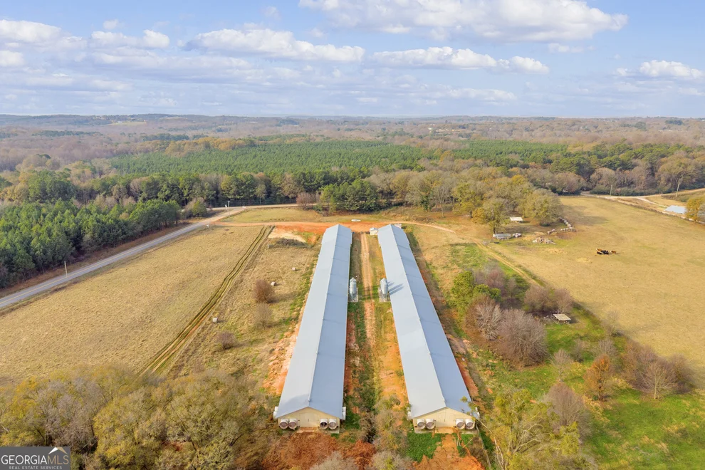 Unit for sale at 1350 Baker Road, Royston, GA 30662