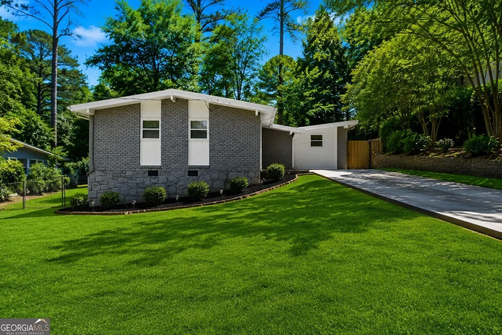 Unit for sale at 2485 Wentworth Drive NE, Atlanta, GA 30345