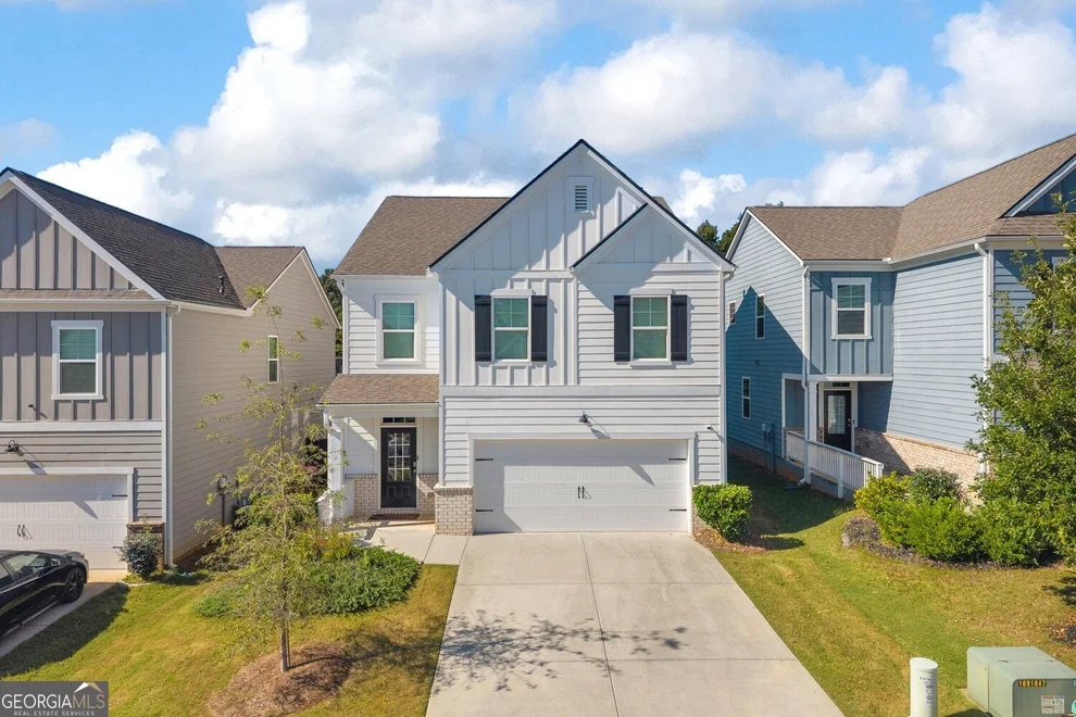 Unit for sale at 5770 Turnstone Trail, Flowery Branch, GA 30542