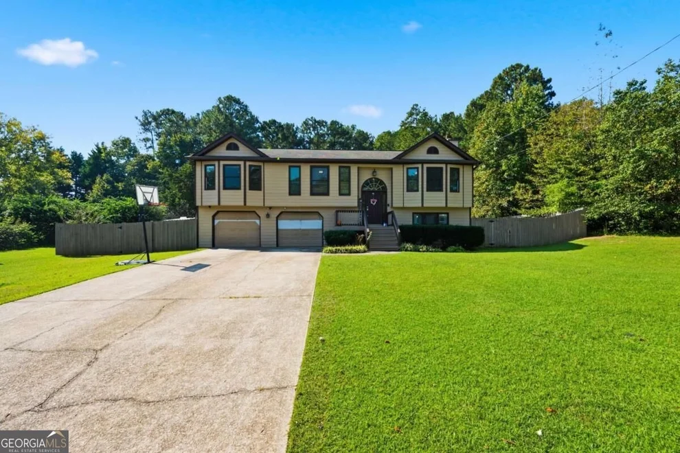 Unit for sale at 1490 Chalet Circle, Lawrenceville, GA 30043