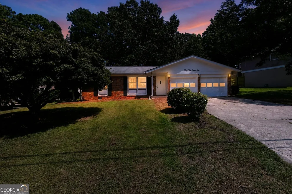 Unit for sale at 3589 Creatwood Trail, Smyrna, GA 30080