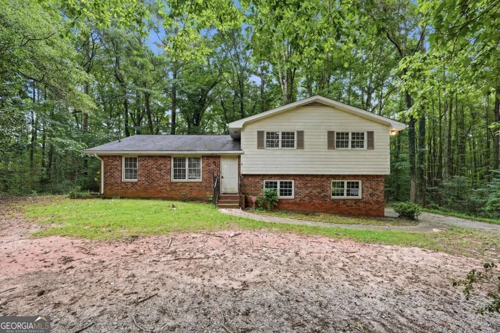 Unit for sale at 328 Fayette Villa Court, Fayetteville, GA 30214