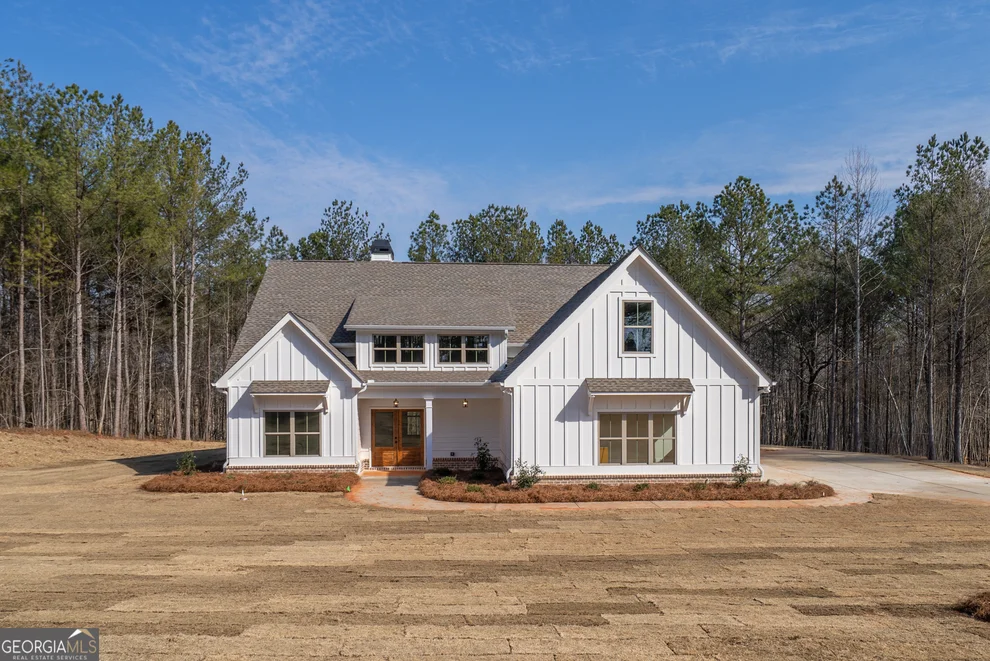 Unit for sale at 304 Woodfin Way, Social Circle, GA 30025