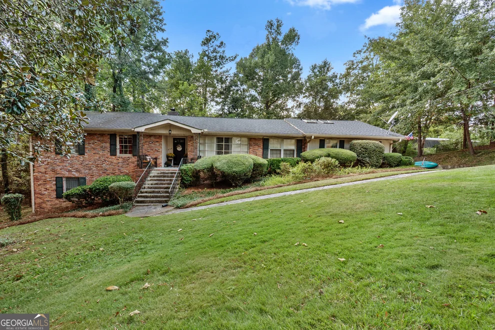 Unit for sale at 878 Captain Kell Drive, Macon, GA 31204