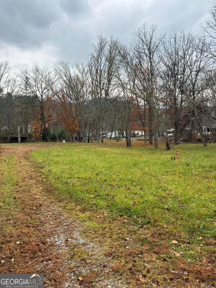 Unit for sale at 110 Peaceful Cove Lane, Franklin, NC 28734