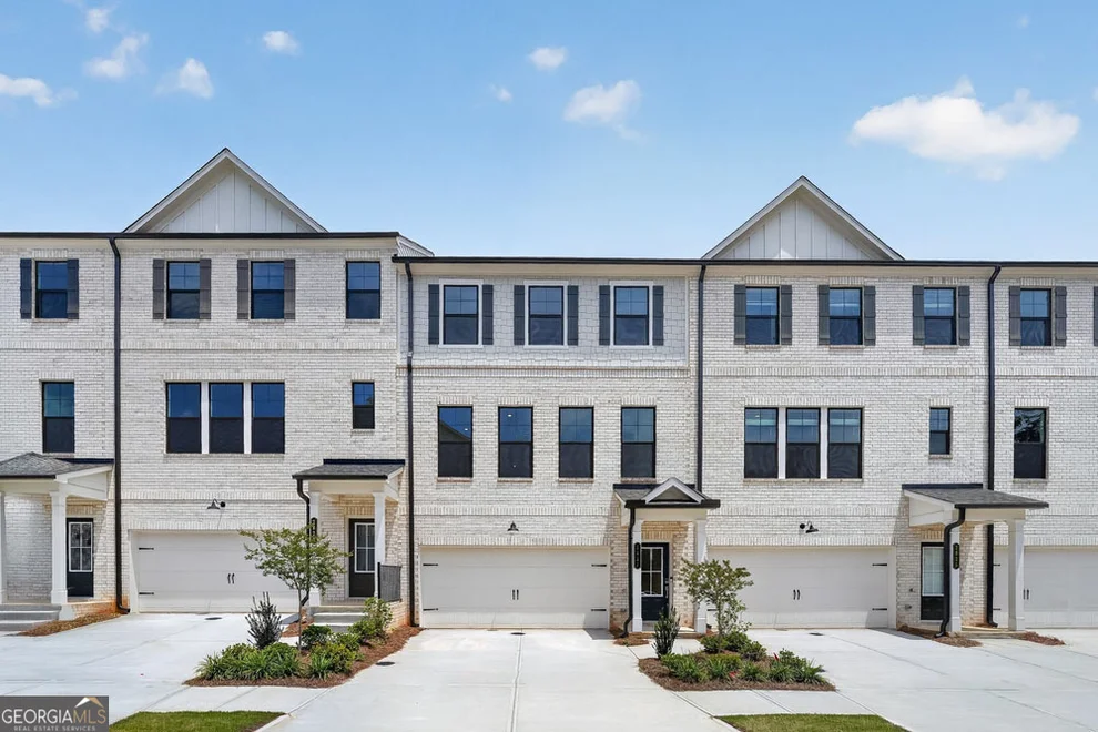 Unit for sale at 2827 Rosehall Way, Lawrenceville, GA 30044