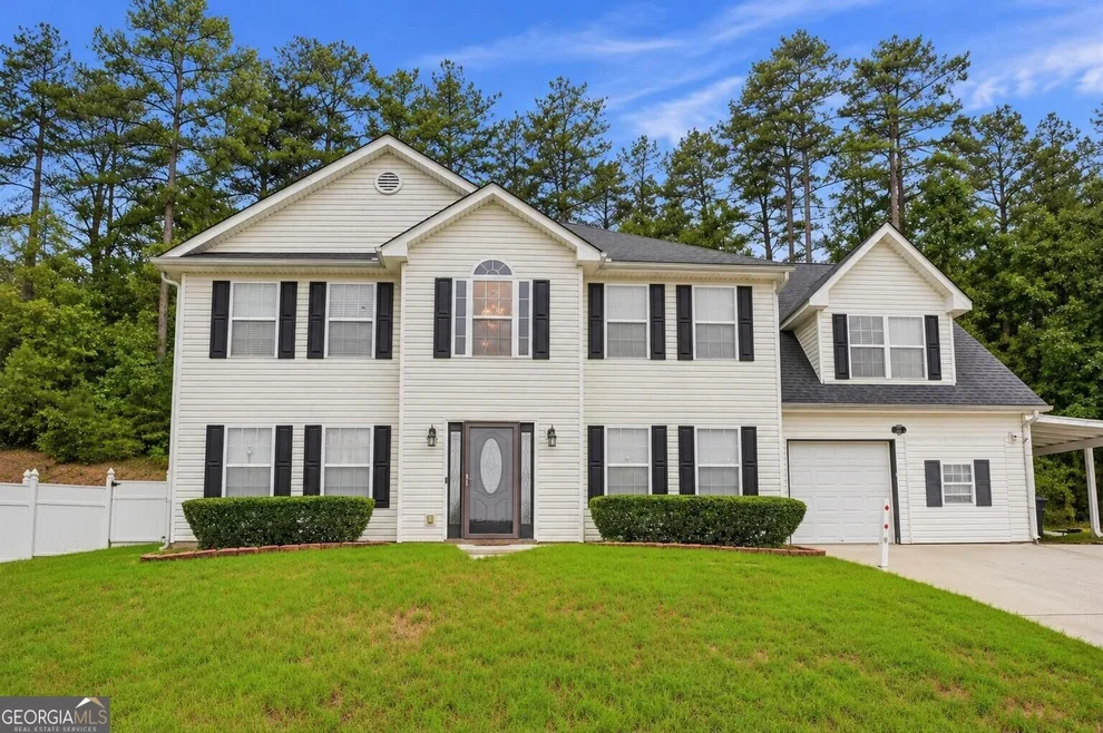 Unit for sale at 1971 Hillspring Lane, Lithonia, GA 30058