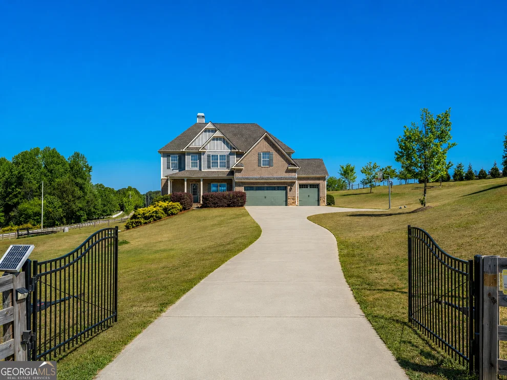 Unit for sale at 760 Carl Davis Road NW, Monroe, GA 30656