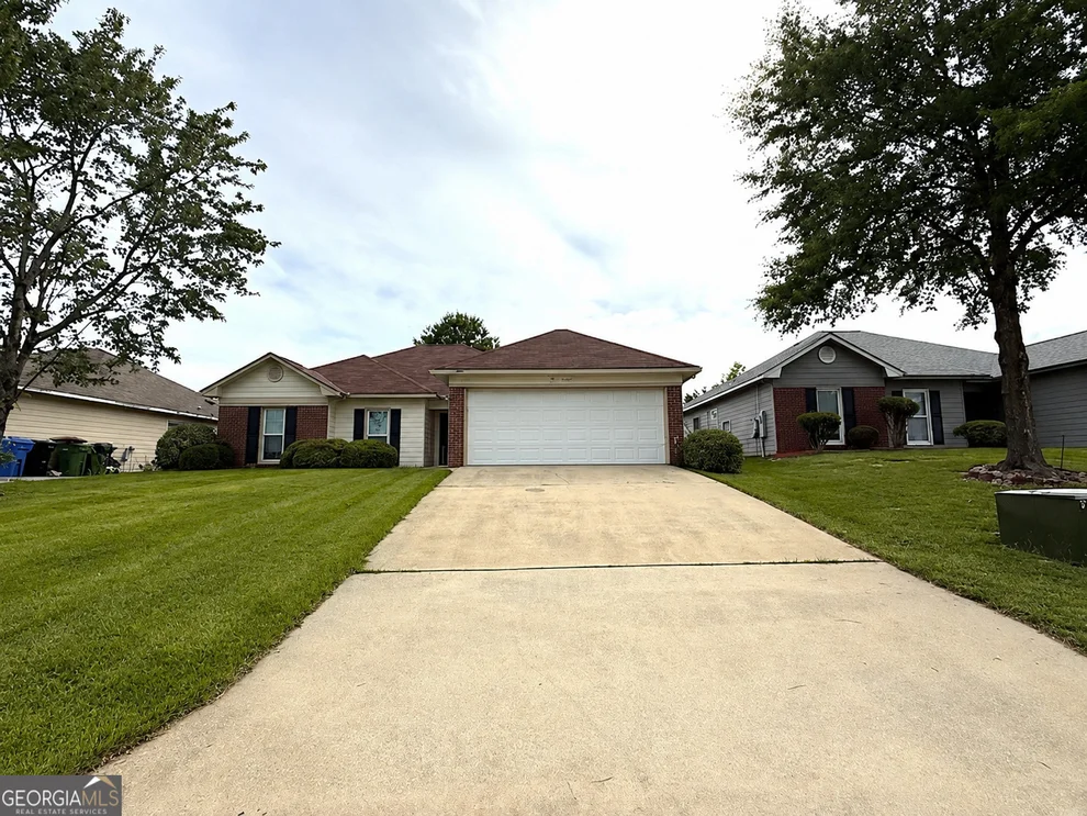 Unit for sale at 3424 Flintlock Drive, Columbus, GA 31907