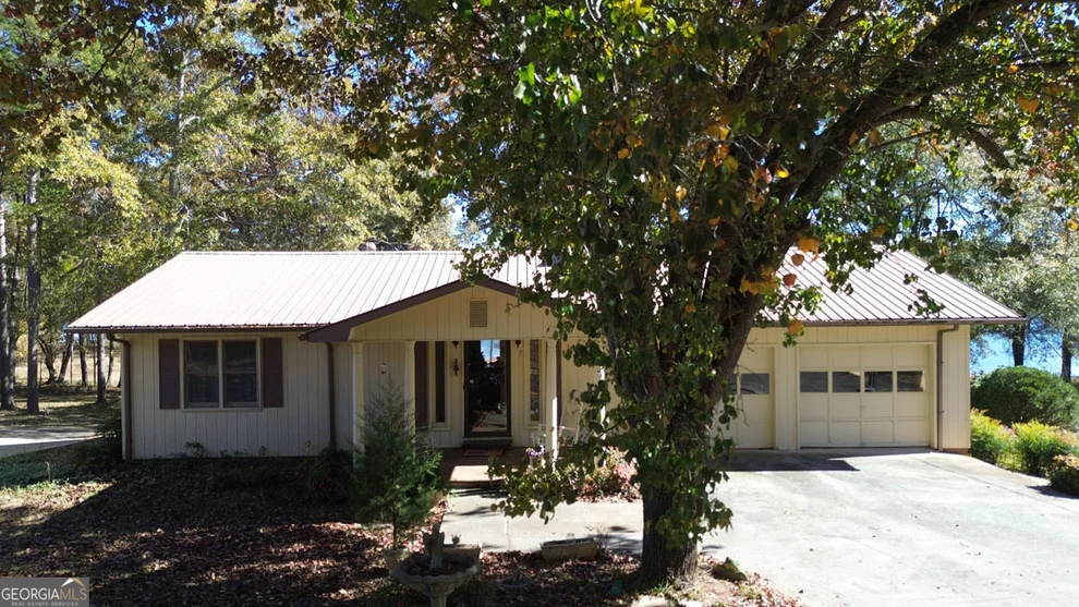 Unit for sale at 410 Cedar Street, Lavonia, GA 30553