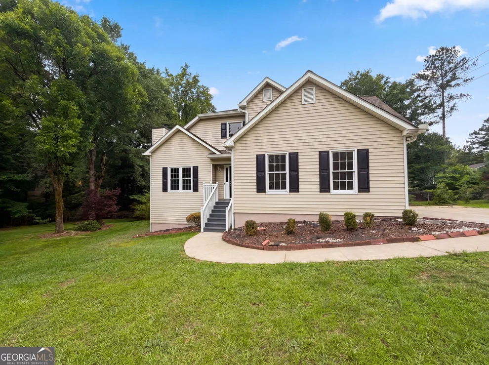 Unit for sale at 3162 Oak Leaf Court SW, Marietta, GA 30064
