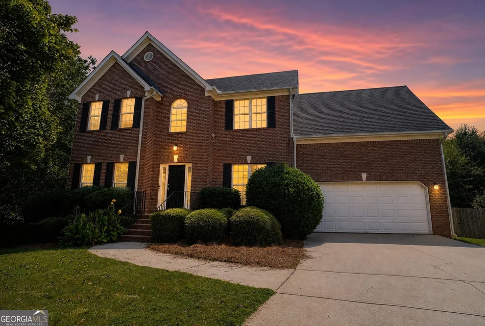 Unit for sale at 2740 Lake Commons Court, Snellville, GA 30078