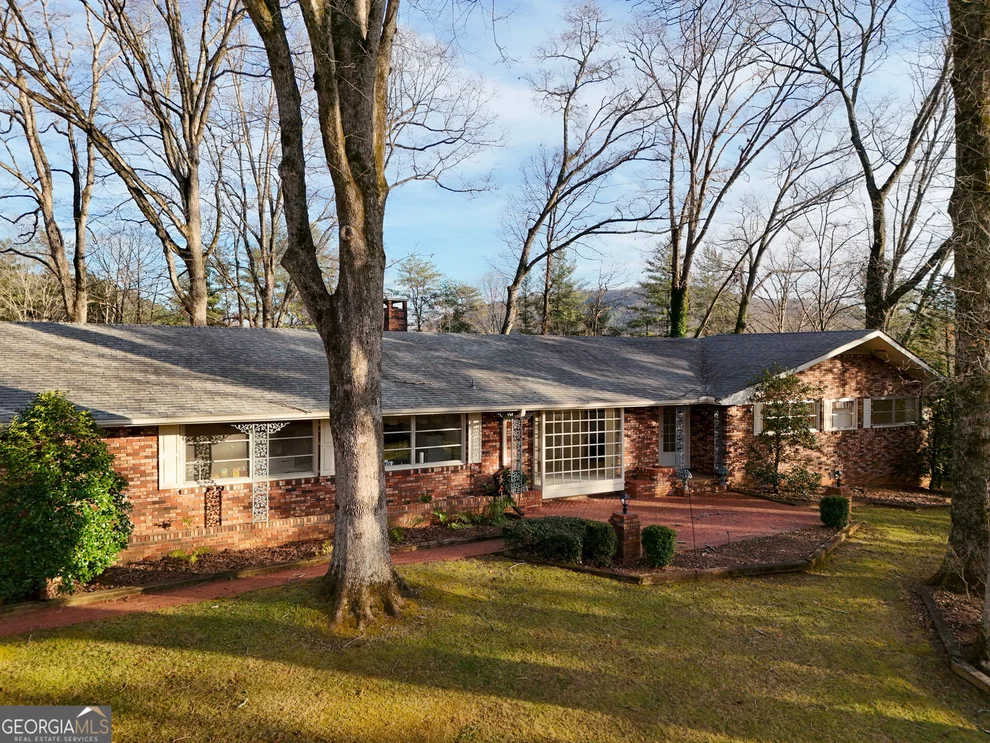 Unit for sale at 52 Starling Hill Lane, Clayton, GA 30525