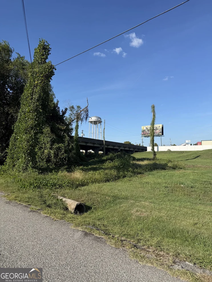 Unit for sale at 109 Railroad Street, Sylvania, GA 30467