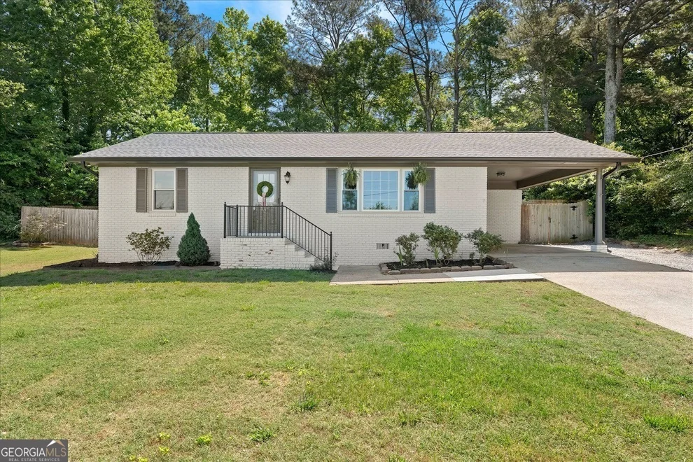 Unit for sale at 30 Mary Ella Drive, Carrollton, GA 30116