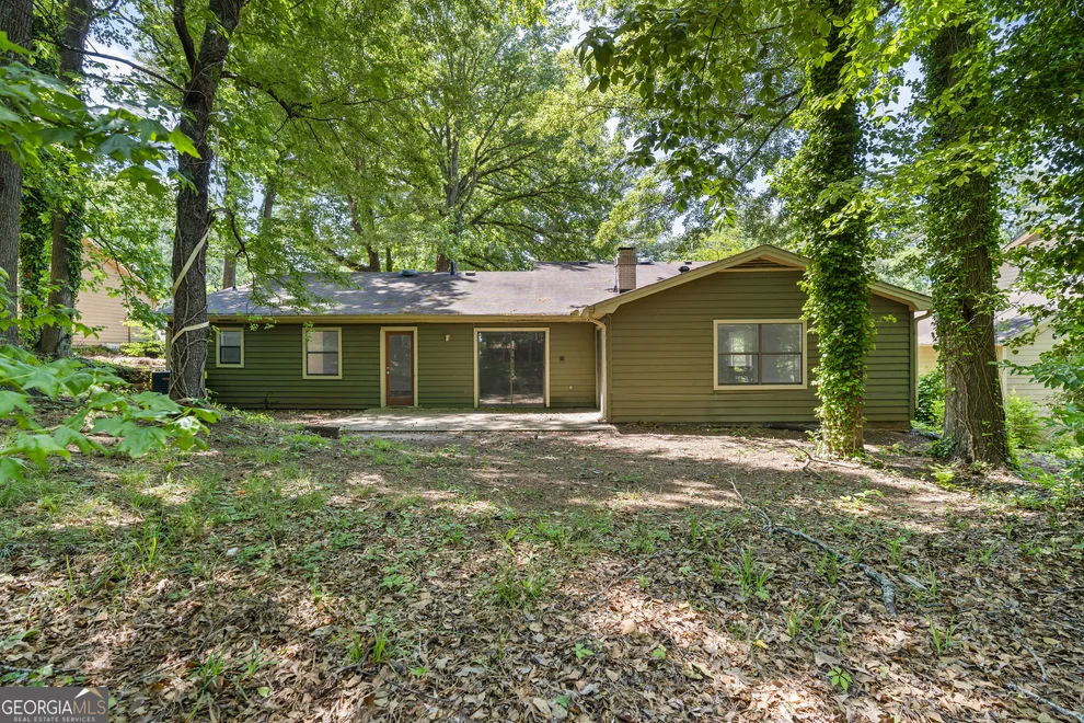 Unit for sale at 5132 Winterberry Drive, Stone Mountain, GA 30088