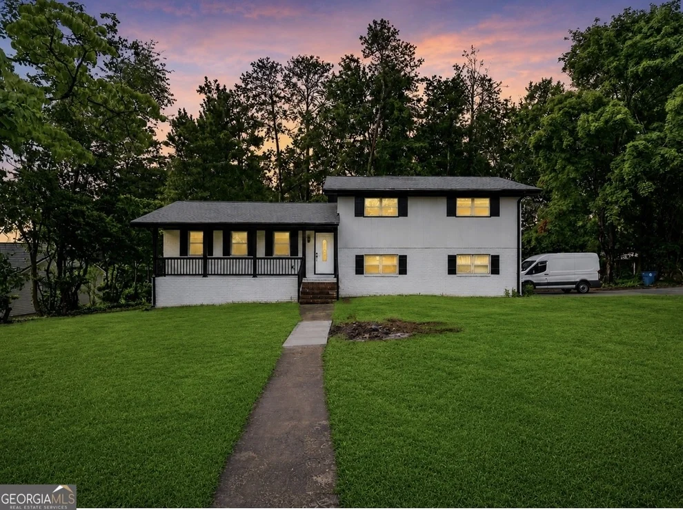 Unit for sale at 764 Trailwood Drive, Riverdale, GA 30274