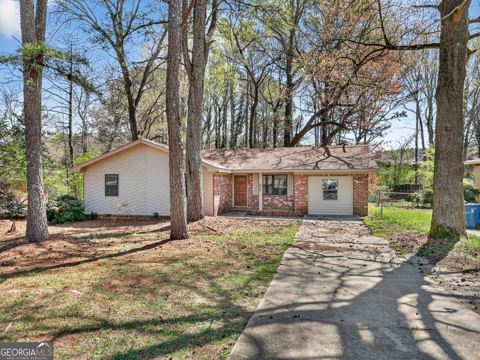 Unit for sale at 556 Roy Huie Road, Riverdale, GA 30274