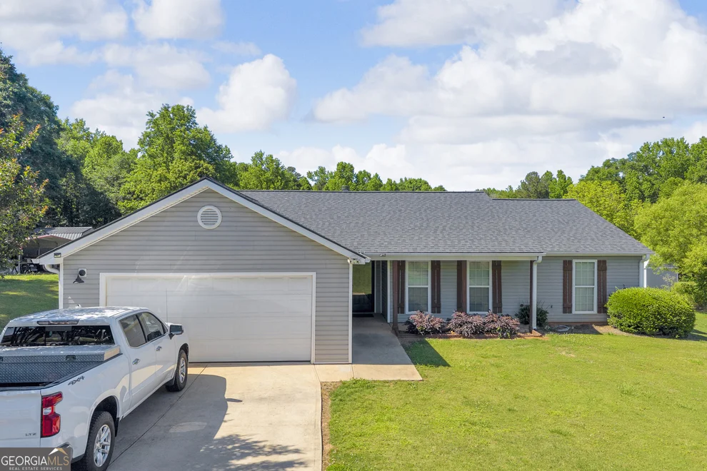 Unit for sale at 163 Ridgeland Drive, Maysville, GA 30558