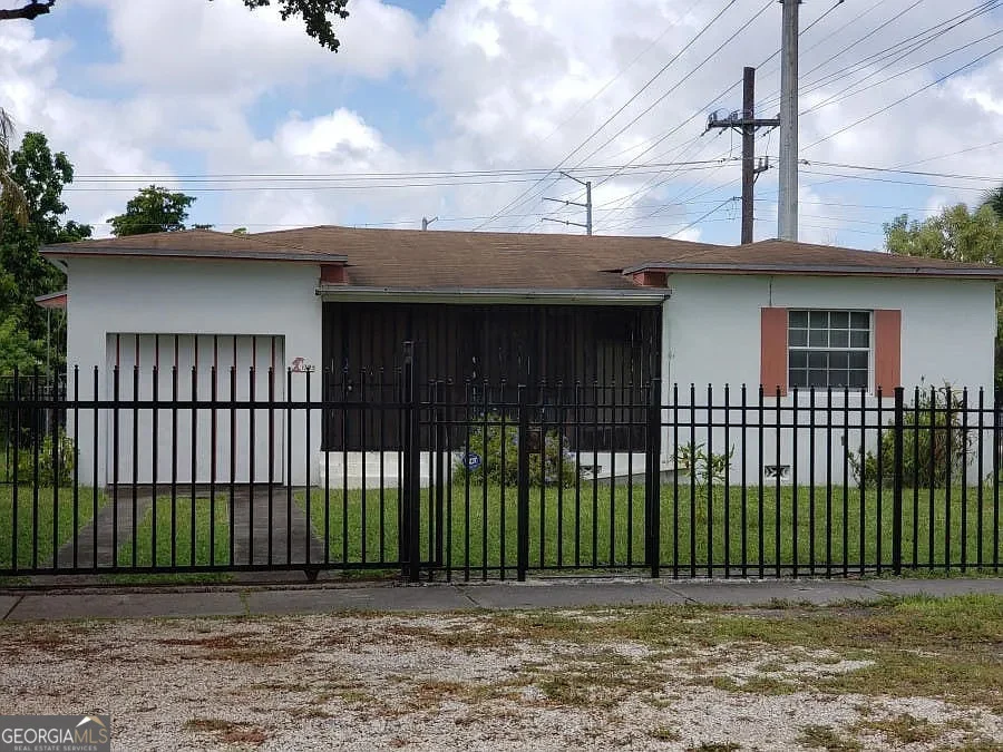 Unit for sale at 1395 NE 131st Street, North Miami, FL 33161