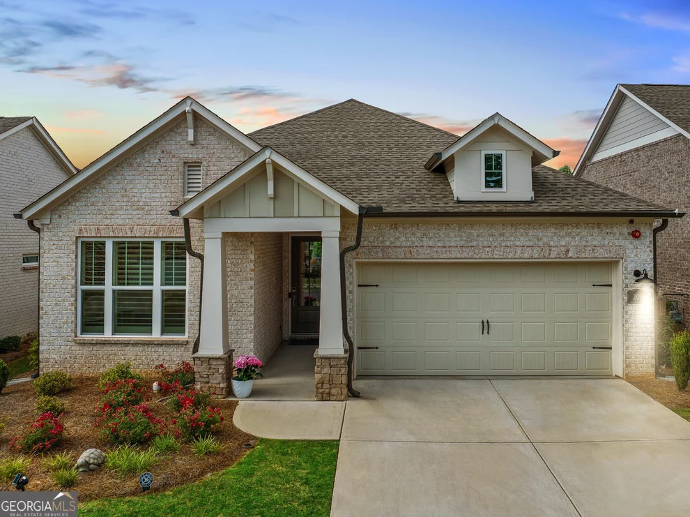 Unit for sale at 209 Floral Valley Drive, Woodstock, GA 30188