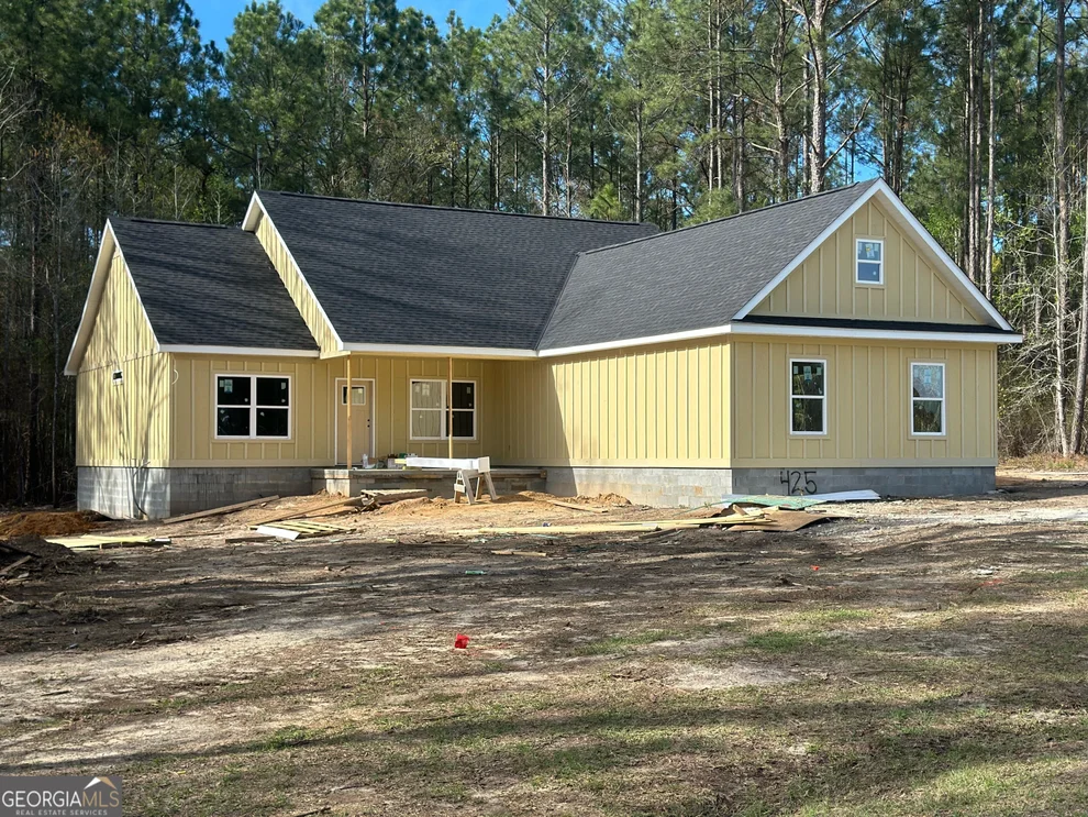 Unit for sale at 425 Woodridge Lane, Cairo, GA 39827