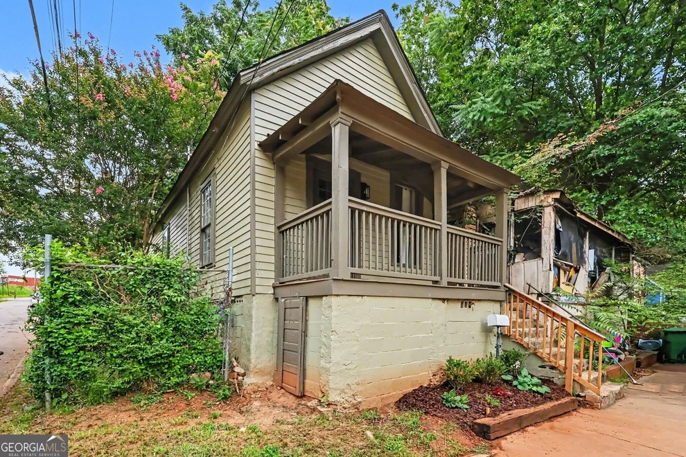 Unit for sale at 898 Smith Street SW, Atlanta, GA 30310