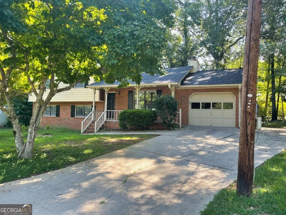 Unit for sale at 500 Carillon Court, Stone Mountain, GA 30083