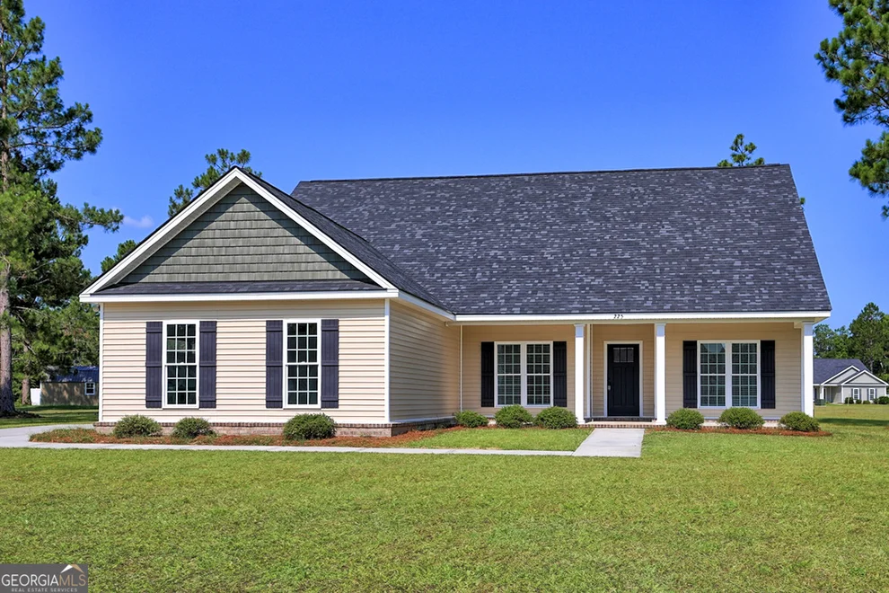 Unit for sale at 225 Alcovy Circle, Ellabell, GA 31308
